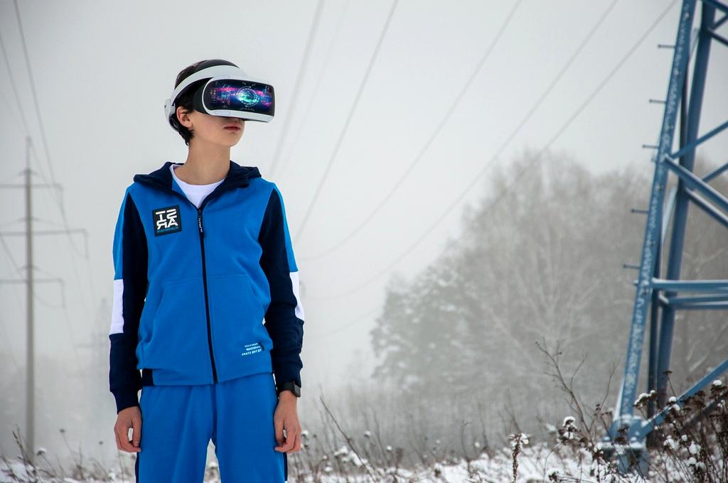 User holographic avatar